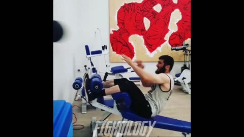 Artur Beterbiev Core Strength Training with Medicine Ball