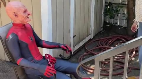 DO NOT HIRE THIS MAN