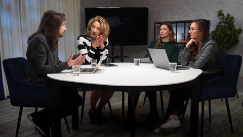 Experti na objednávku 2. Co mají na svědomí?