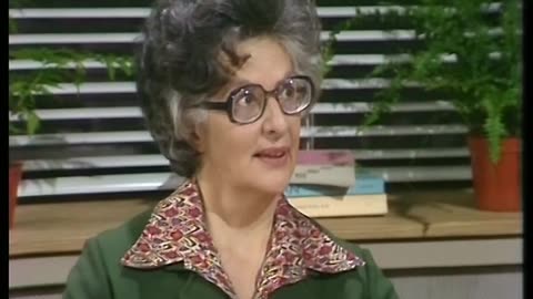 MIND YOUR LANGUAGE S01E08 - Better to Have Loved and Lost