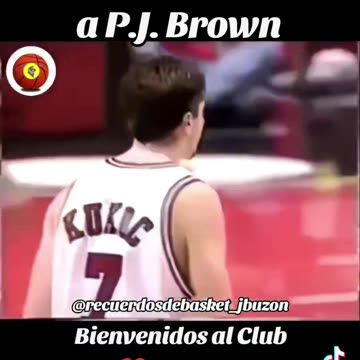 TONI KUKOC 🎯🏀 "IN YOUR FACE" a P.J. Brown por Andrés Montes y Daimiel
