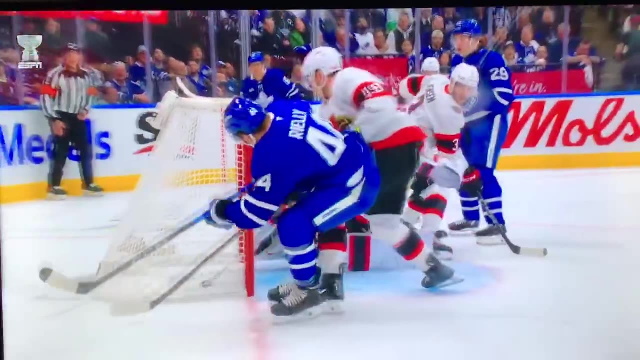 Leafs D #44 Morgan Rielly 🥅(2)🏒Deflected Goal