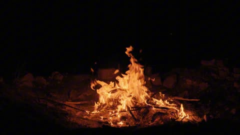 Campfire at Night – 2 Hours of Crackling Fire Sounds for Sleep & Relaxation