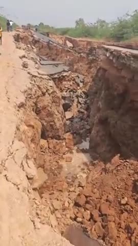 Massive surface rupture after a powerful 7.7-magnitude earthquake strikes Myanmar.