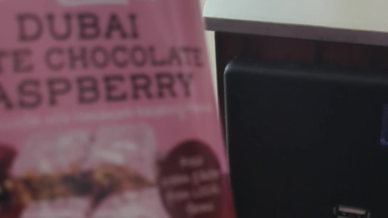 Stew Leonard Dubai White Chocolate Raspberry Bar Taste Test Fast-Food Restaurant Dessert Review Guys