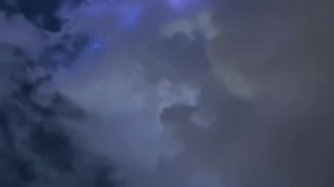Possible UAP/UFO spottet by mointain climbers and hikers