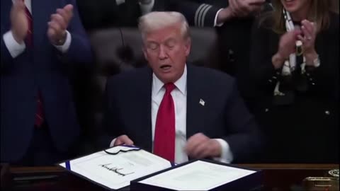 Trump - Officially Reopens US Government