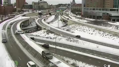 Minnesota: 7 Back-To-Back Crashes On Icy Ramp On I-35