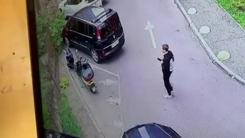 Woman Tries to Convince Ukrainian Soldier She Met On Dating App to Start Scooter with Bomb Inside