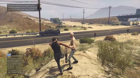 GTA 5 - I've Never Seen This Before Just Got Attacked For No Reason By This NPC ... LOL