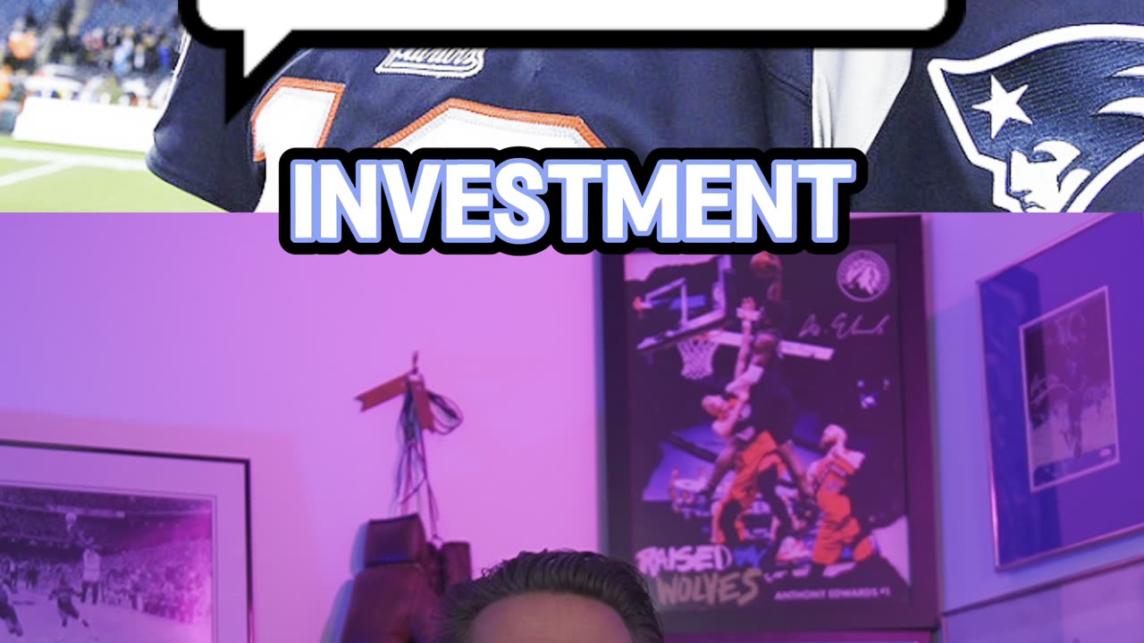 Tom Brady Is So Rich He Uses Super Bowl Rings as Paperweights 😂💍💵