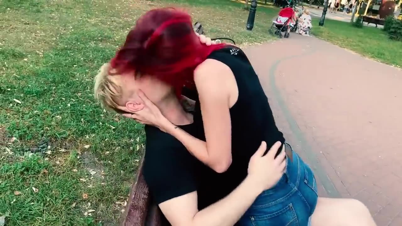 Romantic kissing video