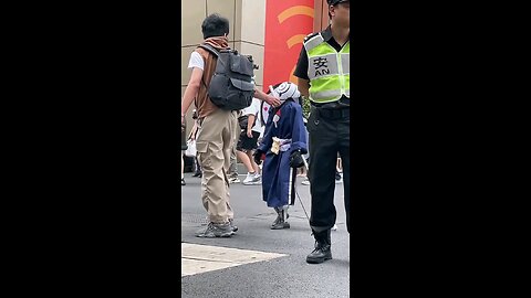 This robot cosplays as Obito Uchiha?