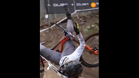 Simplang Trip 194: Bicycle forest race accidentally fell down to sit ups exercise.
