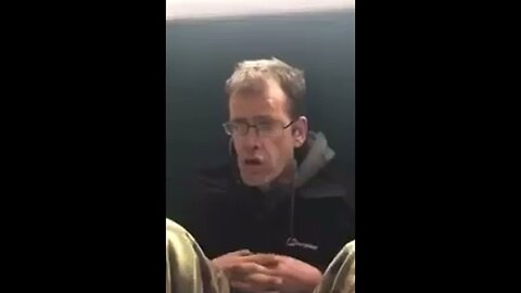 30 degree gurns nonce caught speaking to kids and threatens locals with knives - Gareth Roberts