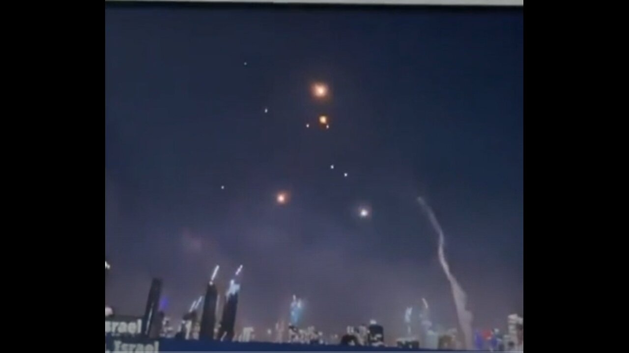 Iranian Rockets Land in Tel Aviv
