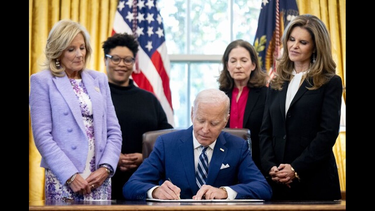 Autopen Biden remplacé par une machine à signer