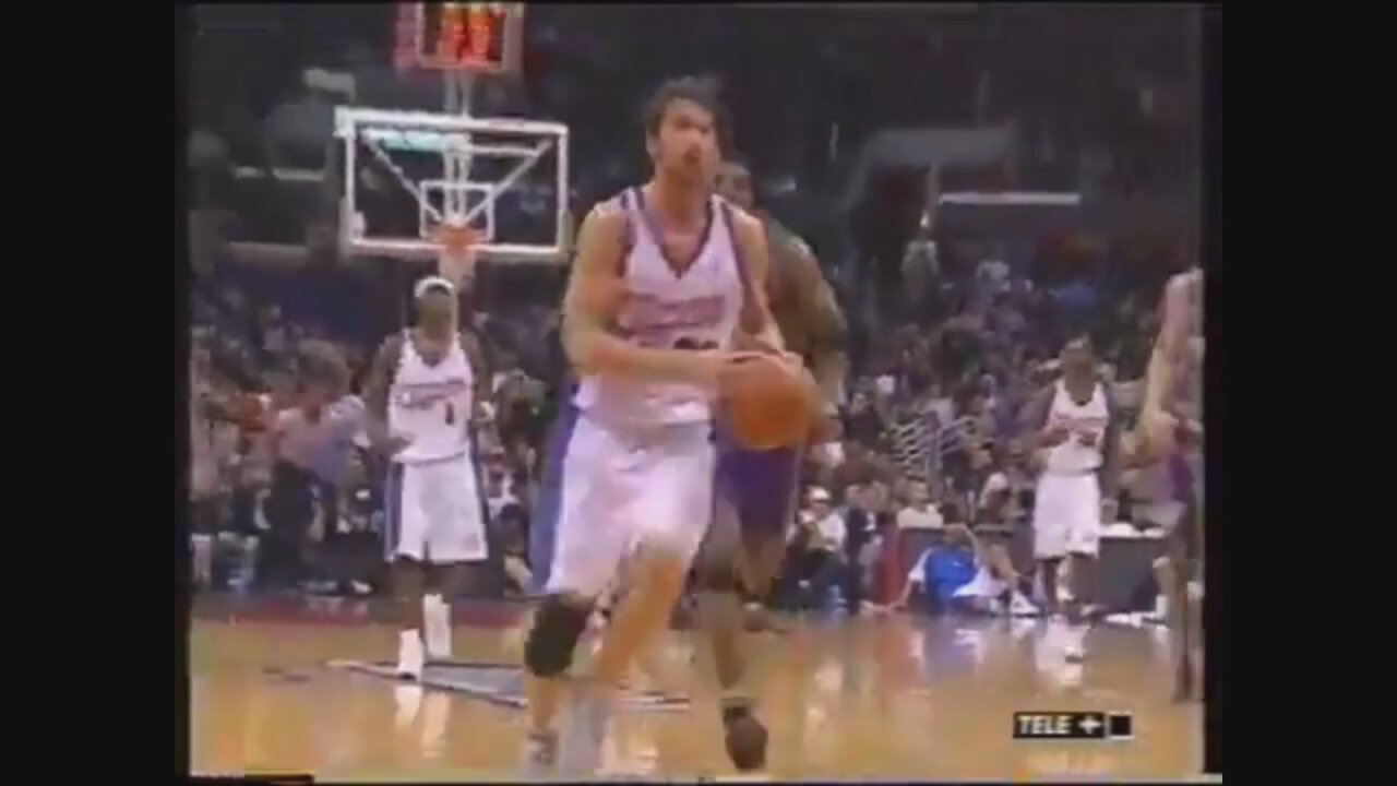 Marko Jaric 18 Points 9 Ast 4 Stl Vs. Suns, 2002-03.