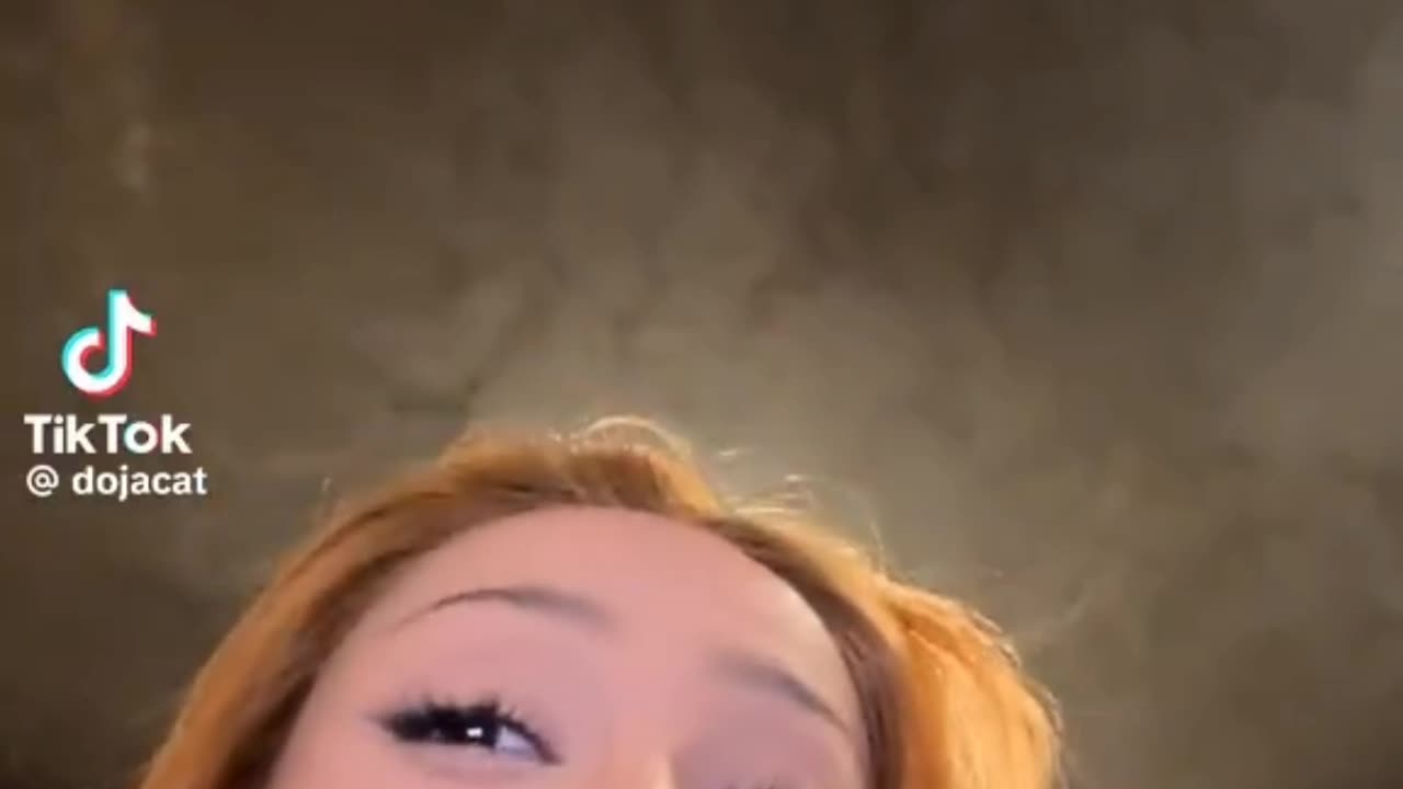 Controversy Unleashed: Doja Cat Mocks Sydney Sweeney's Ad