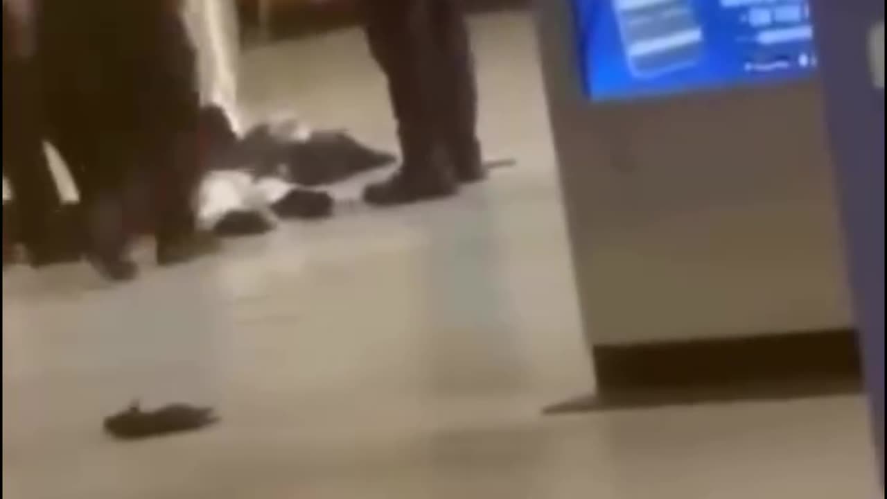 Suspect in custody after shooting at Holyoke Mall