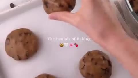 Nutella stuffed brown butter cookies 🍪🤍🌸🍫