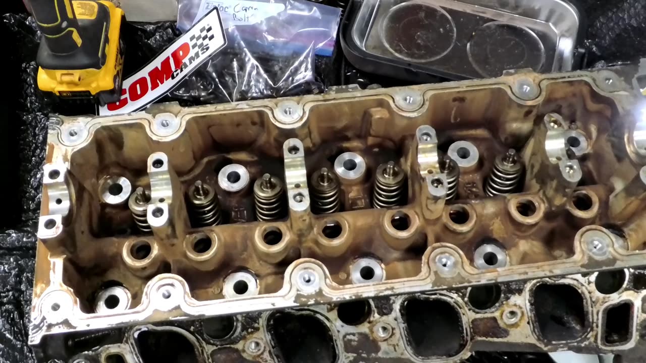 Rebuilding the heads on my 5.4 2v Engine