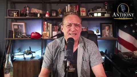 (Bill Burr can't stop attacking white people...black wife to blame?)