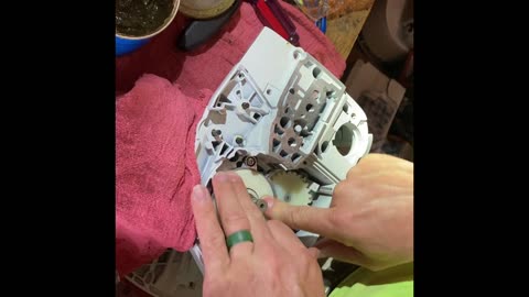 How I like to build a kit saw, clone 880 part 3 oil pump