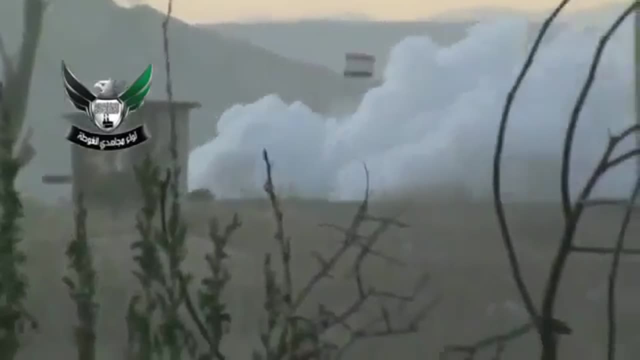 Syrian War 1x T-72 hit (only damaged) by RPG in E. Ghouta, Damascus 2013.06.22