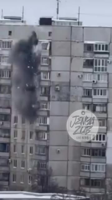 Kharkiv – Russian Drone Crashes Into Apartment Building, Locals Comment in Russian