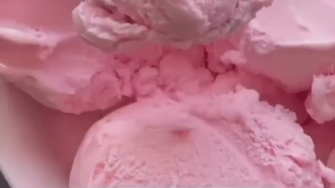Make your own homemade Strawberry Ice Cream without an ice cream maker
