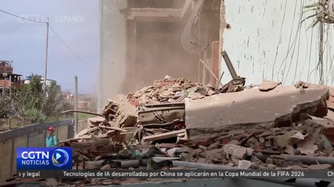 Periodistas visitan viviendas bombardeadas y residentes describen momentos aterradores