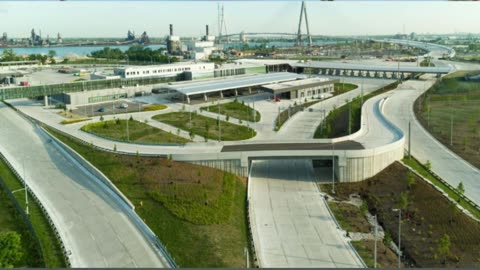 Largest U.S.-Canada border crossing inching towards opening in Ontario