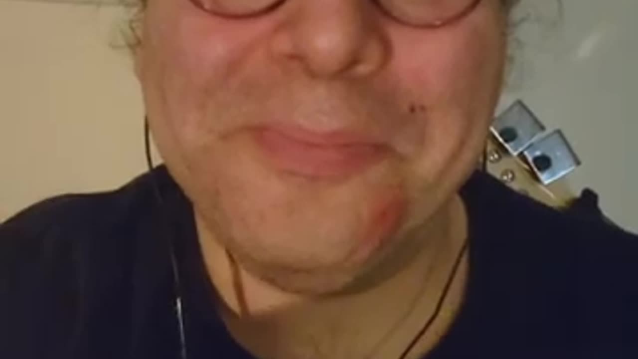 DM_2023_05_01_Hey y'all I'm testing live streaming for the 1st time!