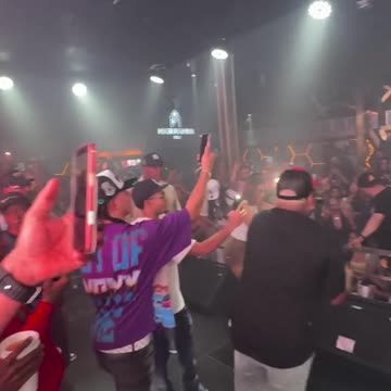 VIDEO: La Fruta en un Show en Vivo