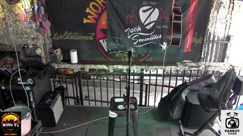 LIVE Music Everyday!