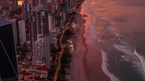 Video of the building to Dubai