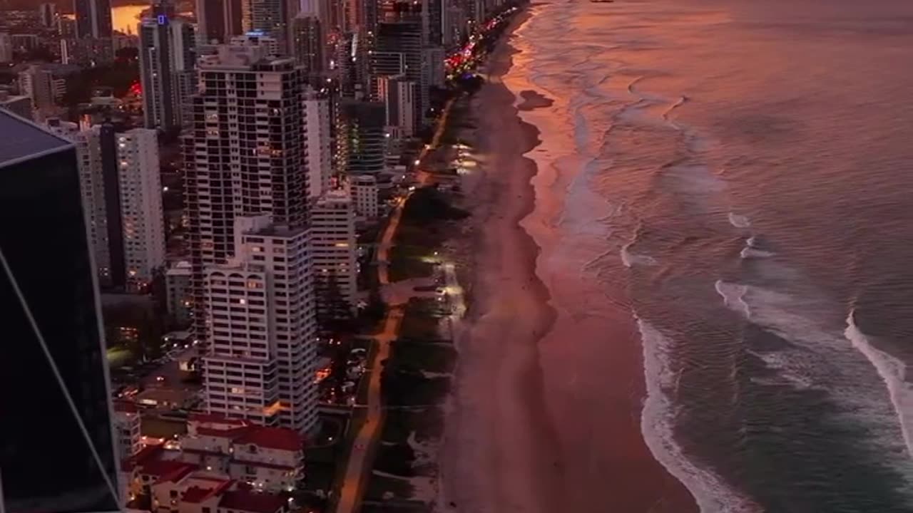 Video of the building to Dubai