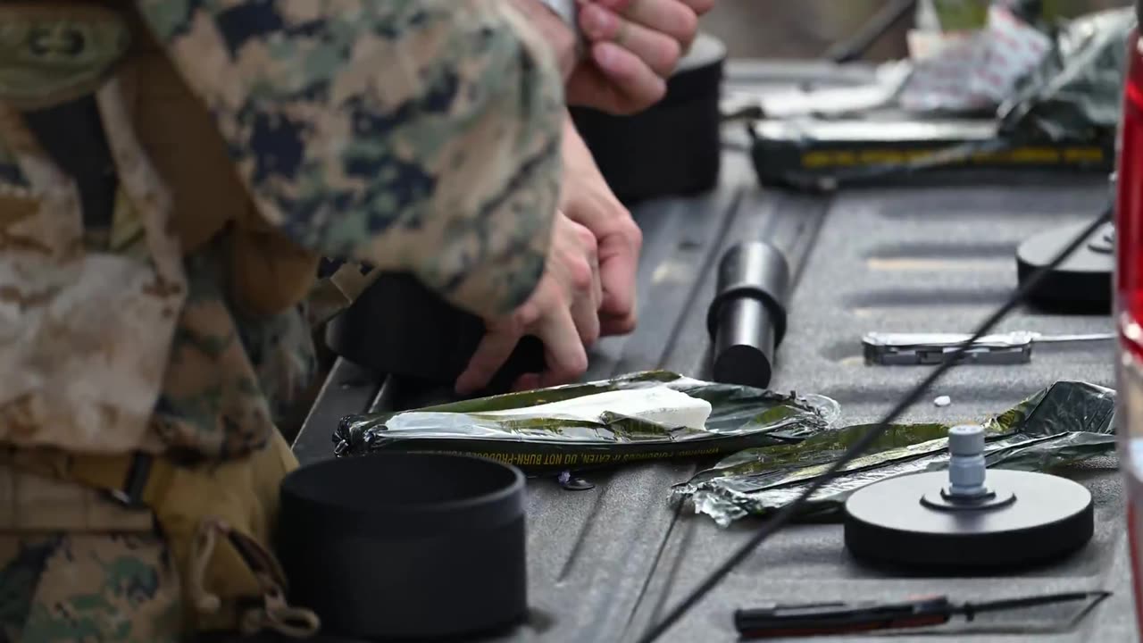 Americans Test Drone Sawrms for First Time