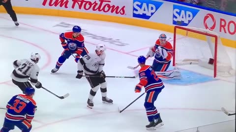 Kings D #21 Jordan Spence🥅(1)🏒Snap-Shot Goal