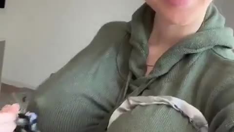 Using scrunchies wrong and no one told me?!? 😭😳🤣