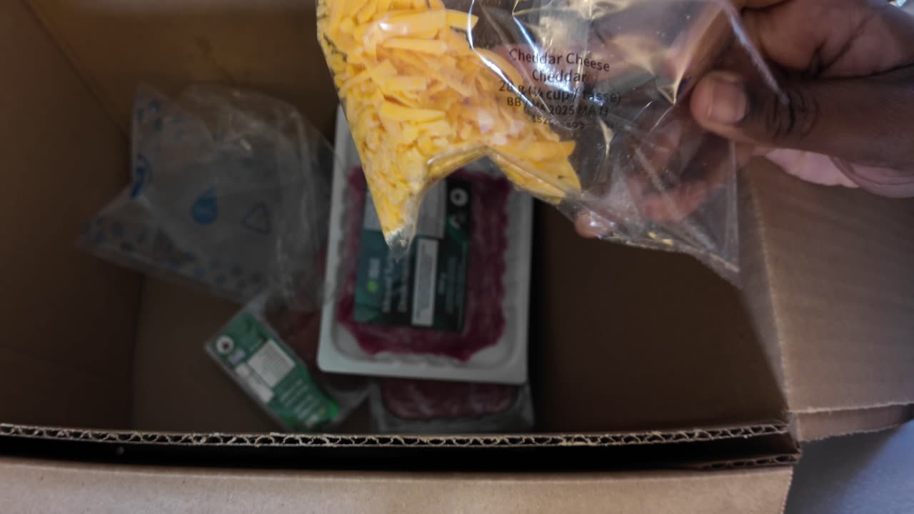 I TRIED HELLO FRESH FOR THE FIRST TIME IN NEWFOUNDLAND!