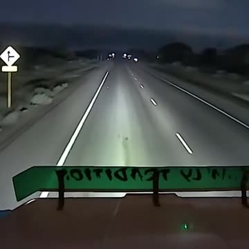 Mysterious green light wows witnesses in WA - news.com.au