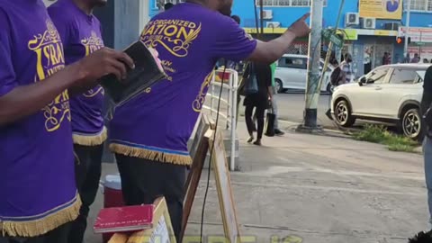 Pastor lips must teach God's Laws