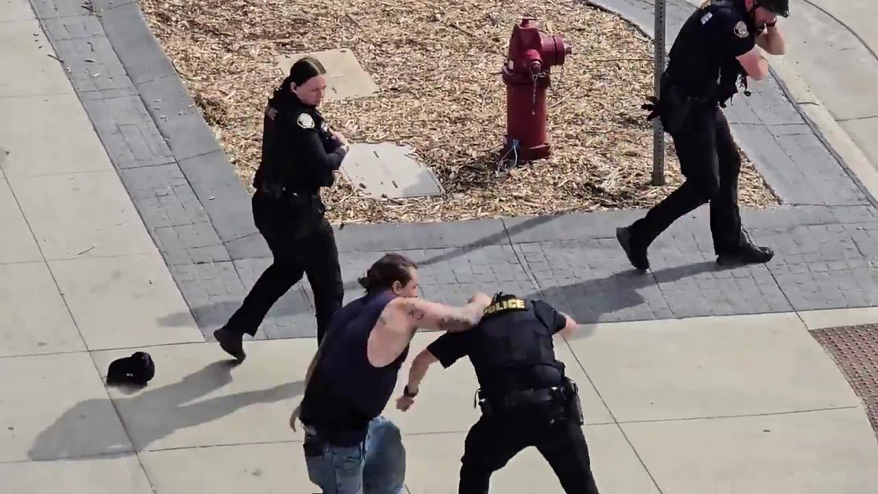 These cops to need go work a desk job.. This is sad..