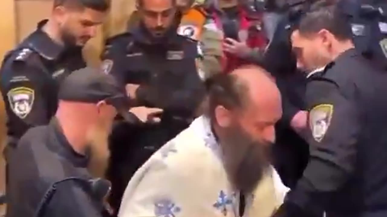 Israeli soldiers assaulted Christian Priests, Pilgrims Worshippers
