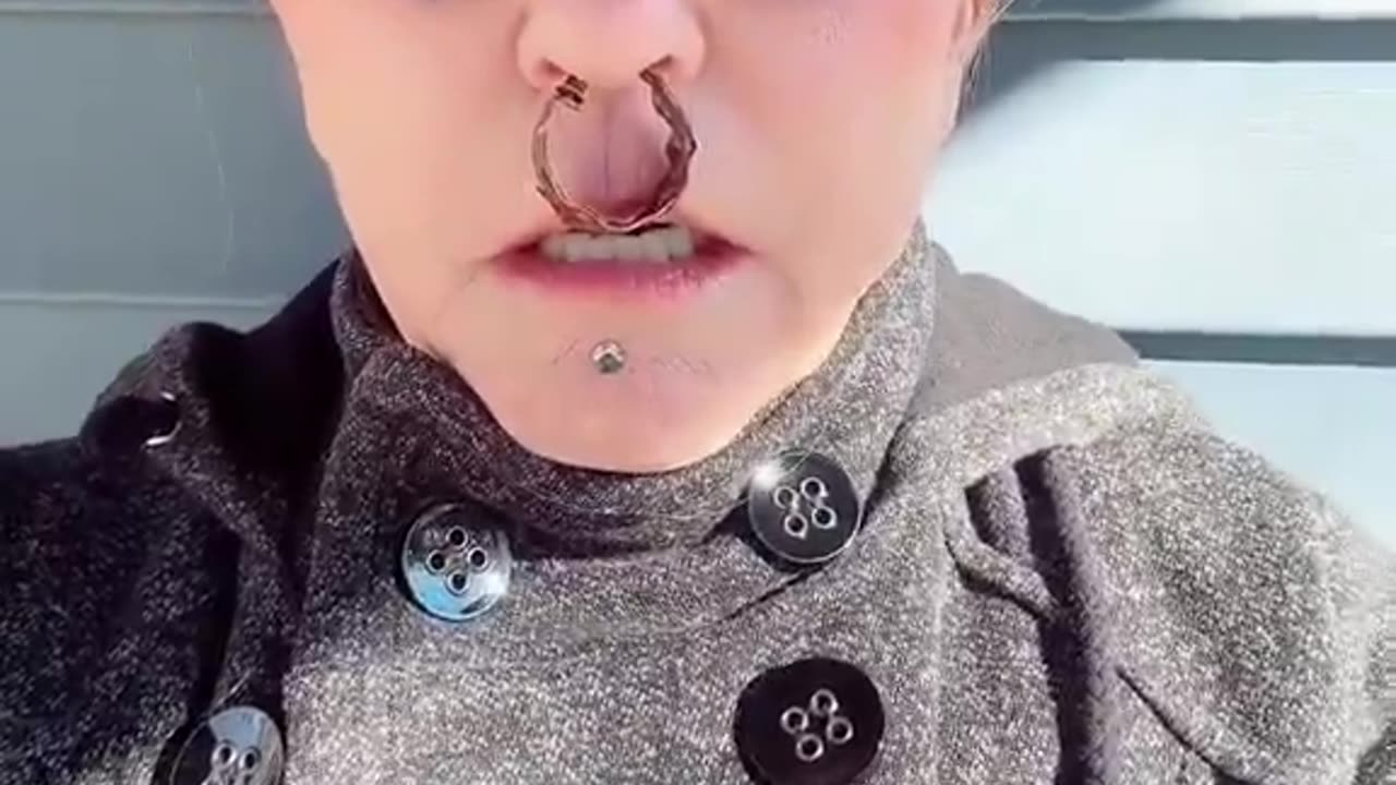 Mentally insane liberal makes a “Proclamation” to no longer associate with “White Males”