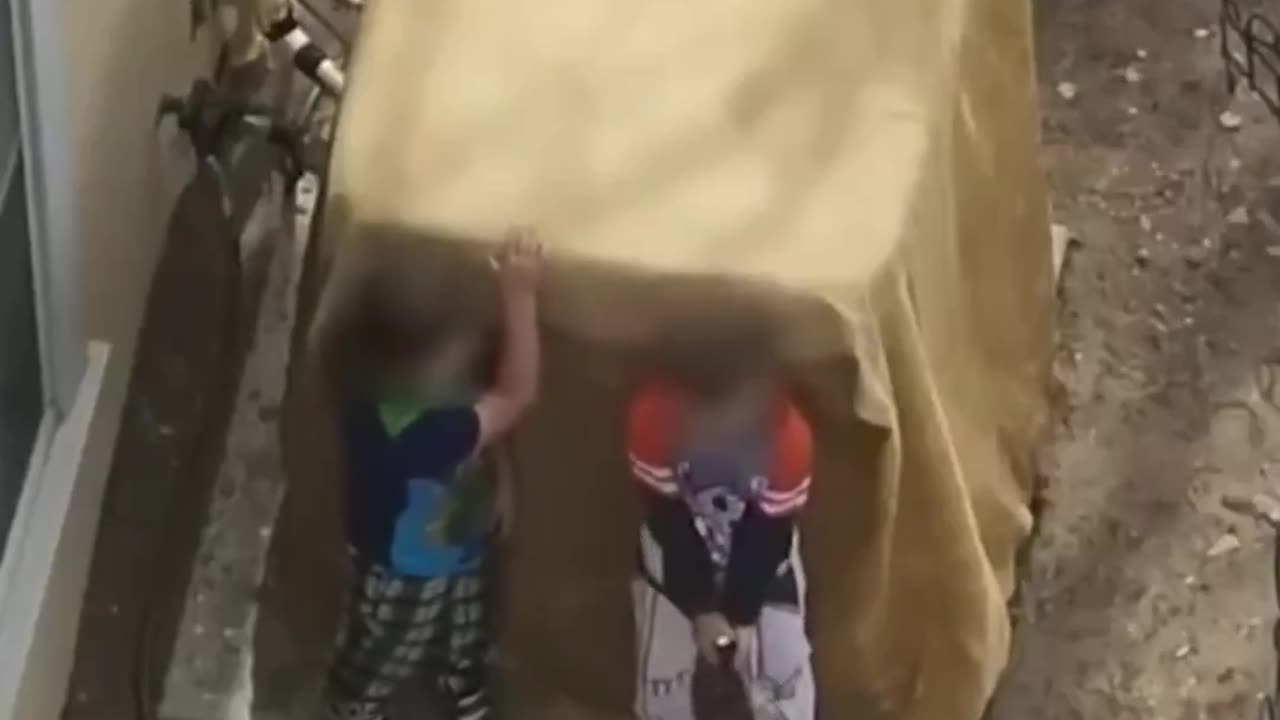 WOW - New Mexico police use non-lethal rounds to safely disarm two young boys, ages 7 and 9