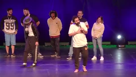 Stand UP humor Murilo Couto Brazilian