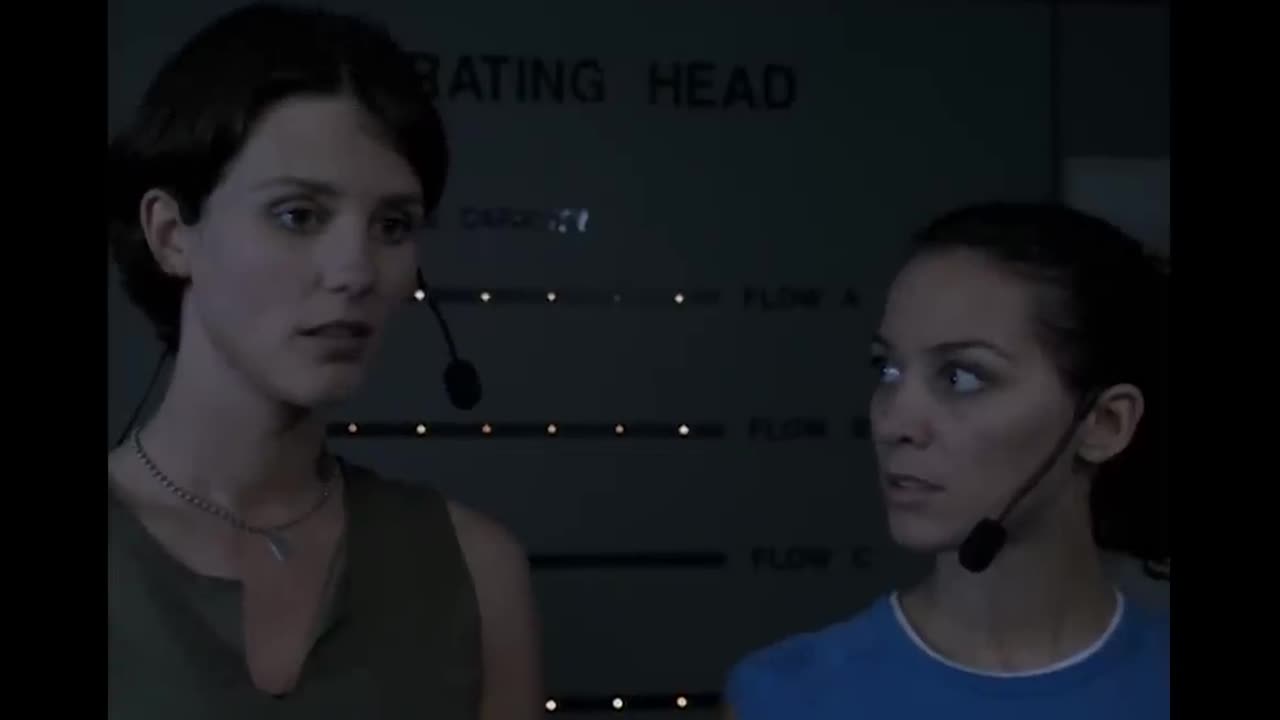 THRILLER - The journey to an abandoned oil rig turns into a fight for survival - FILM